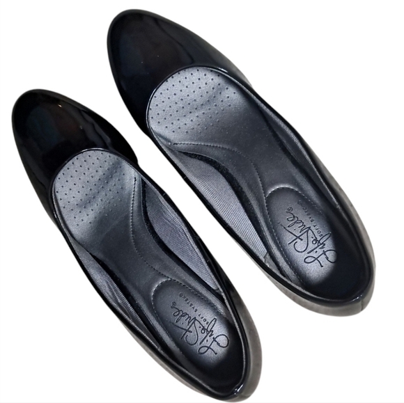 LifeStride Parigi Black Patent Pumps Size 10 - Picture 3 of 15